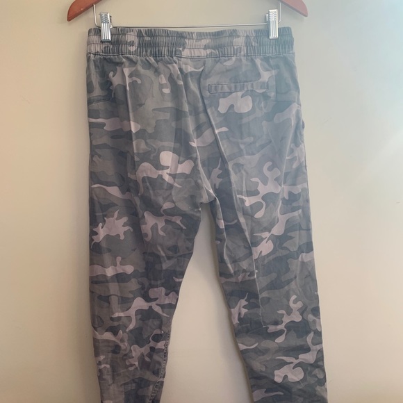 M boutique camo pants - Picture 2 of 3